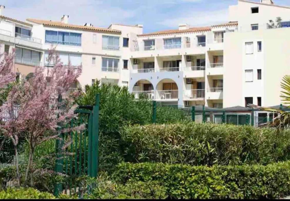 אגדה Superbe Appartement 6 Personnes Avec Piscine Secteur Richelieu, A 400M De La Plage Et A 650M Du Centre Port מראה חיצוני תמונה